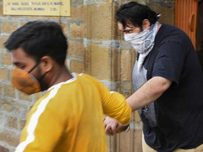 Peddler found with drugs worth crores of rupees, Bollywood connection scandal | करोडो रुपयांच्या ड्रग्जसह सापडला पेडलर, बॉलिवूड कनेक्शनबाबत भांडाफोड होणार Peddler found with drugs worth crores of rupees, Bollywood connection scandal | करोडो रुपयांच्या ड्रग्जसह सापडला पेडलर, बॉलिवूड कनेक्शनबाबत भांडाफोड होणार