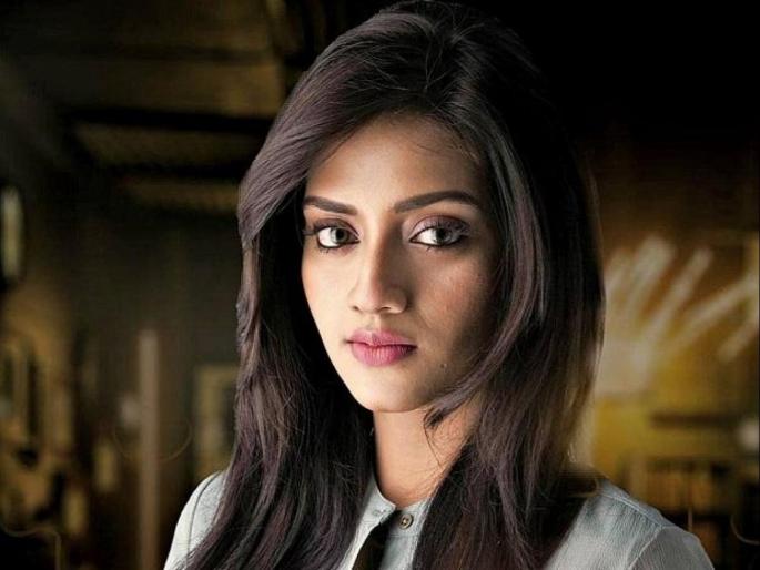 nusrat jahan seeks kolkata police help after dating app uses her pic without consent | खासदार नुसरत जहाँ यांनी पोलिसांकडे मागितली मदत, म्हणाल्या... nusrat jahan seeks kolkata police help after dating app uses her pic without consent | खासदार नुसरत जहाँ यांनी पोलिसांकडे मागितली मदत, म्हणाल्या...