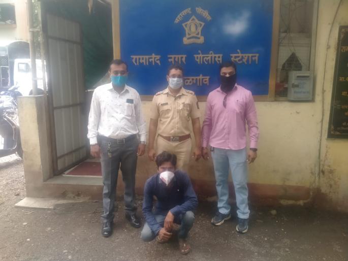 After Naradham's husband, now a friend from Valmik also smiled | नराधम पतीनंतर आता वाल्मीक नगरातून मित्राच्याही मुसक्या आवळल्या After Naradham's husband, now a friend from Valmik also smiled | नराधम पतीनंतर आता वाल्मीक नगरातून मित्राच्याही मुसक्या आवळल्या