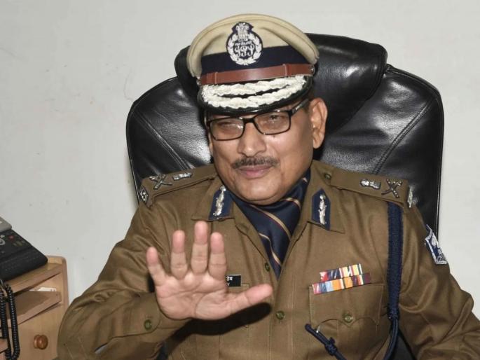 Decide! Bihar DGP Gupteswar Pandey will give resignation to contest Assembly polls? | ठरलं! मुंबई पोलिसांवर टीका करणारे बिहारचे डीजीपी गुप्तेश्वर पांडे विधानसभेची निवडणूक लढवणार Decide! Bihar DGP Gupteswar Pandey will give resignation to contest Assembly polls? | ठरलं! मुंबई पोलिसांवर टीका करणारे बिहारचे डीजीपी गुप्तेश्वर पांडे विधानसभेची निवडणूक लढवणार