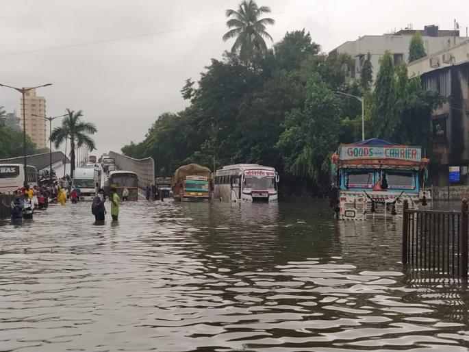 "Keep calm, transfers, tenders allocation are underway", BJP leader Ashish Shelar attack on Thackeray govt targeted for flood situation in Mumbai | "मुंबईकर हो! शांतता राखा; बदल्या, टेंडरवाटप सुरू आहे", मुंबईतील पूरस्थितीवरून ठाकरे सरकारवर निशाणा "Keep calm, transfers, tenders allocation are underway", BJP leader Ashish Shelar attack on Thackeray govt targeted for flood situation in Mumbai | "मुंबईकर हो! शांतता राखा; बदल्या, टेंडरवाटप सुरू आहे", मुंबईतील पूरस्थितीवरून ठाकरे सरकारवर निशाणा