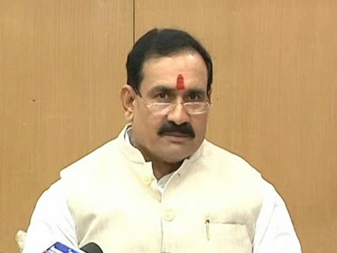 mp home minister narottam mishra takes u turn o his not wearing mask statement | 'मी मास्क घालत नाही' म्हणणाऱ्या भाजपा नेत्याचा यू-टर्न, म्हणाले...; Video व्हायरल mp home minister narottam mishra takes u turn o his not wearing mask statement | 'मी मास्क घालत नाही' म्हणणाऱ्या भाजपा नेत्याचा यू-टर्न, म्हणाले...; Video व्हायरल