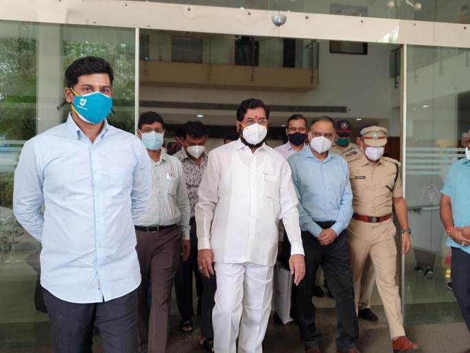 Urban Development Minister Eknath Shinde beat Corona and was discharged from the hospital | नगरविकास मंत्री एकनाथ शिंदे यांची कोरोनावर मात, रुग्णालयातून मिळाला डिस्चार्ज Urban Development Minister Eknath Shinde beat Corona and was discharged from the hospital | नगरविकास मंत्री एकनाथ शिंदे यांची कोरोनावर मात, रुग्णालयातून मिळाला डिस्चार्ज