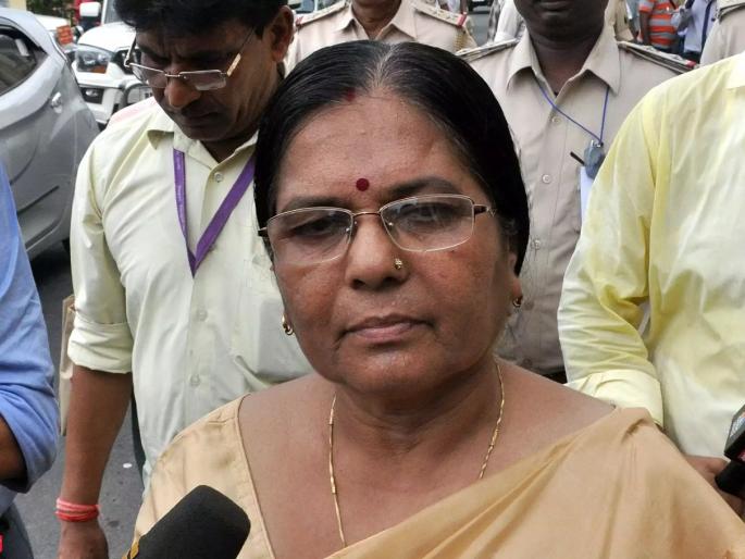 Bihar Assembly Election 2020: JDU give ticket Manju Verma Who in controversy over Muzaffarpur shelter home case | Bihar Assembly Election 2020 : मुझफ्फरपूर शेल्टर होम केसमुळे वादाच्या भोवऱ्यात सापडलेल्या मंजू वर्मांना एनडीएने दिली उमेदवारी Bihar Assembly Election 2020: JDU give ticket Manju Verma Who in controversy over Muzaffarpur shelter home case | Bihar Assembly Election 2020 : मुझफ्फरपूर शेल्टर होम केसमुळे वादाच्या भोवऱ्यात सापडलेल्या मंजू वर्मांना एनडीएने दिली उमेदवारी