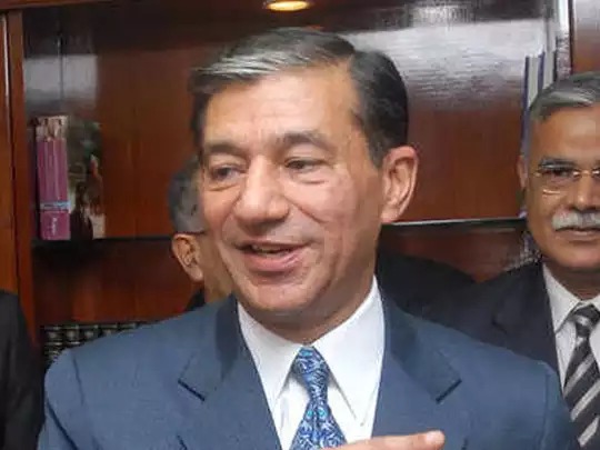 Death of former CBI director; Found strangled in the residential room | सीबीआयच्या माजी संचालकांचा मृत्यू; राहत्या घरात गळफास घेतलेल्या अवस्थेत आढळले