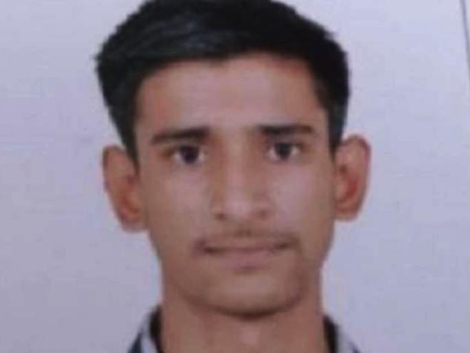 The mother accused alleged on police, student killed due to friendship with the girl | मुलीशी मैत्री केल्याने भररस्त्यात विद्यार्थ्याची हत्या, पोलिसांवर आईने केला आरोप The mother accused alleged on police, student killed due to friendship with the girl | मुलीशी मैत्री केल्याने भररस्त्यात विद्यार्थ्याची हत्या, पोलिसांवर आईने केला आरोप