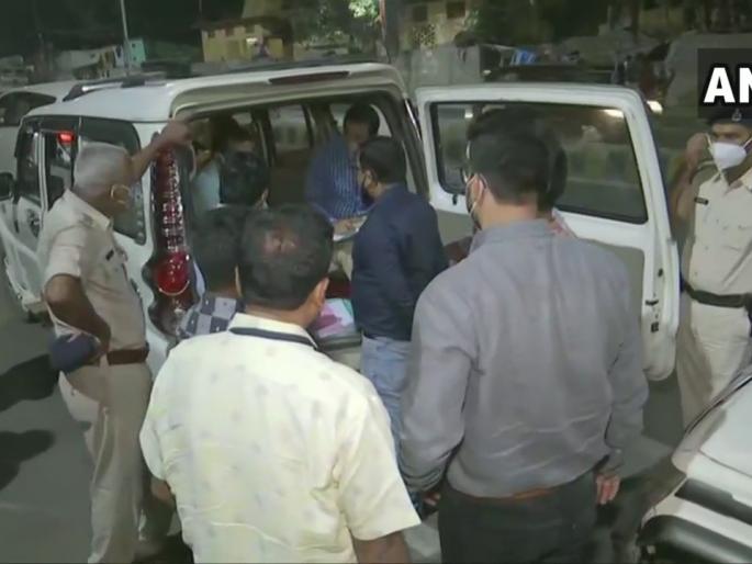 Bihar Assembly Election 2020: Income tax raid on Congress headquarters, Surjewala also questioned | Bihar Assembly Election 2020 : काँग्रेसच्या मुख्यालयावर इन्कम टॅक्स विभागाची धाड, सुरजेवाला यांचीसुद्धा चौकशी Bihar Assembly Election 2020: Income tax raid on Congress headquarters, Surjewala also questioned | Bihar Assembly Election 2020 : काँग्रेसच्या मुख्यालयावर इन्कम टॅक्स विभागाची धाड, सुरजेवाला यांचीसुद्धा चौकशी