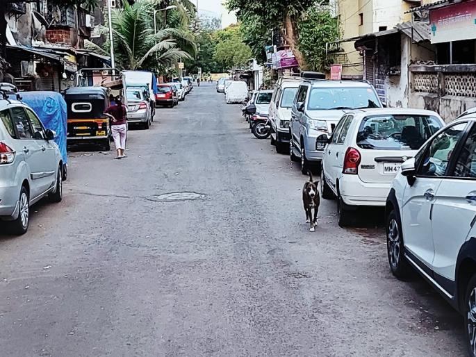 The problem of road congestion in the colony persists | वसाहतीअंतर्गत रस्त्यावरील कोंडीचा प्रश्न कायम, महापालिका हतबल, शहरवासीयांची डोकेदुखी The problem of road congestion in the colony persists | वसाहतीअंतर्गत रस्त्यावरील कोंडीचा प्रश्न कायम, महापालिका हतबल, शहरवासीयांची डोकेदुखी
