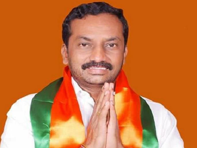 Police found crores of rupees in the possession of BJP candidate's brother-in-law | भाजपा उमेदवाऱ्याच्या मेहूणाकडे पोलिसांना सापडले कोटी रुपये Police found crores of rupees in the possession of BJP candidate's brother-in-law | भाजपा उमेदवाऱ्याच्या मेहूणाकडे पोलिसांना सापडले कोटी रुपये