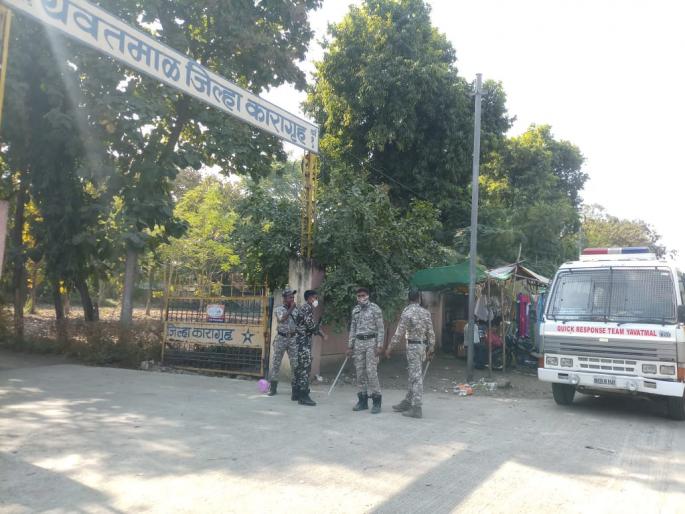 The prisoner attacked the prison officer after cutting his hair, creating a state of tension | केस कापल्यावरून कैद्याचा कारागृह अधिकाऱ्यावर हल्ला, तणावाची स्थिती झाली निर्माण 