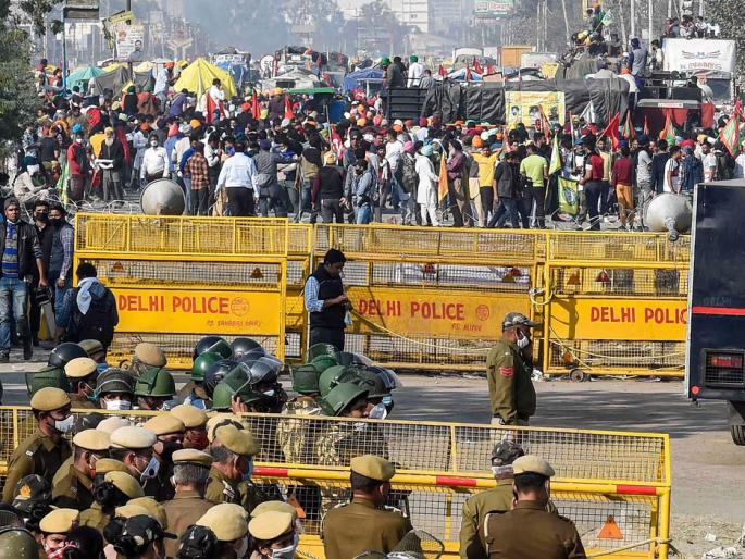 "Delhi is not Lahore-Karachi; Water, road closures are not appropriate '', appeals to agitating farmers | "दिल्ली म्हणजे लाहोर-कराची नाही; पाणी, रस्ते बंद करणे योग्य नाही’’, आंदोलनकर्त्या शेतकऱ्यांना आवाहन "Delhi is not Lahore-Karachi; Water, road closures are not appropriate '', appeals to agitating farmers | "दिल्ली म्हणजे लाहोर-कराची नाही; पाणी, रस्ते बंद करणे योग्य नाही’’, आंदोलनकर्त्या शेतकऱ्यांना आवाहन