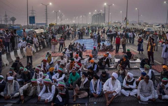 Farmers insisted on the agitation and rejected the proposal made by the central government | आंदोलनावर शेतकरी ठाम, केंद्र सरकारने दिलेला प्रस्ताव फेटाळला Farmers insisted on the agitation and rejected the proposal made by the central government | आंदोलनावर शेतकरी ठाम, केंद्र सरकारने दिलेला प्रस्ताव फेटाळला