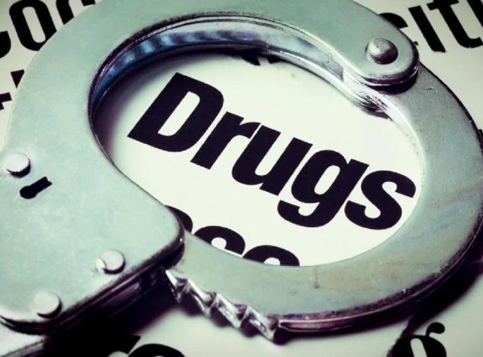 Hiding drugs that were kept in the CPU; NCB arrests college going youth | CPUमध्ये ठेवले होते ड्रग्ज लपवून; NCB ने तरुणाला केली अटक Hiding drugs that were kept in the CPU; NCB arrests college going youth | CPUमध्ये ठेवले होते ड्रग्ज लपवून; NCB ने तरुणाला केली अटक