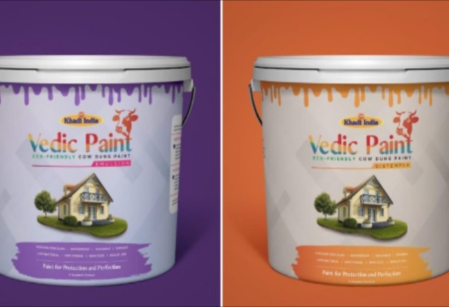 khadi to launch vedic paint of cow dung says nitin gadkari | भारीच! गायीच्या शेणापासून तयार केलं "वैदिक पेंट"; "ही" आहेत वैशिष्ट्ये