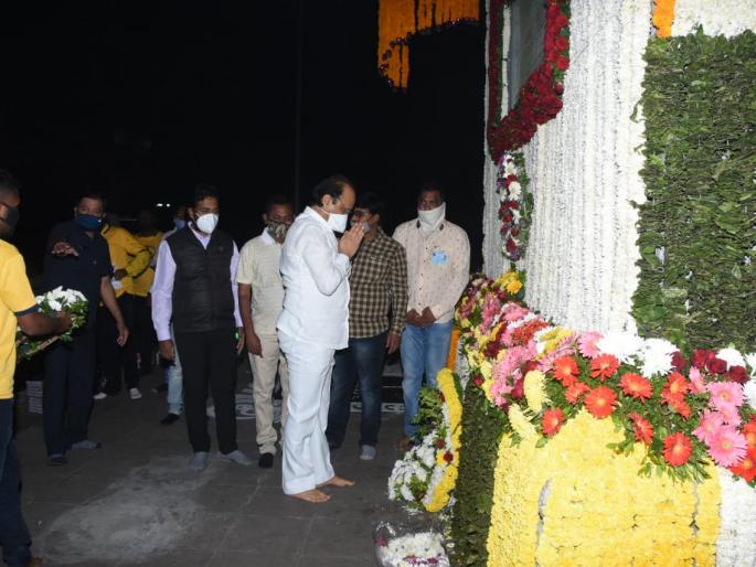 ncp ajit pawar has greeted the vijaystambha at koregaon bhima | "महाराष्ट्र ही शौर्याची भूमी"; उपमुख्यमंत्री अजित पवार यांनी केले विजयस्तंभास अभिवादन ncp ajit pawar has greeted the vijaystambha at koregaon bhima | "महाराष्ट्र ही शौर्याची भूमी"; उपमुख्यमंत्री अजित पवार यांनी केले विजयस्तंभास अभिवादन