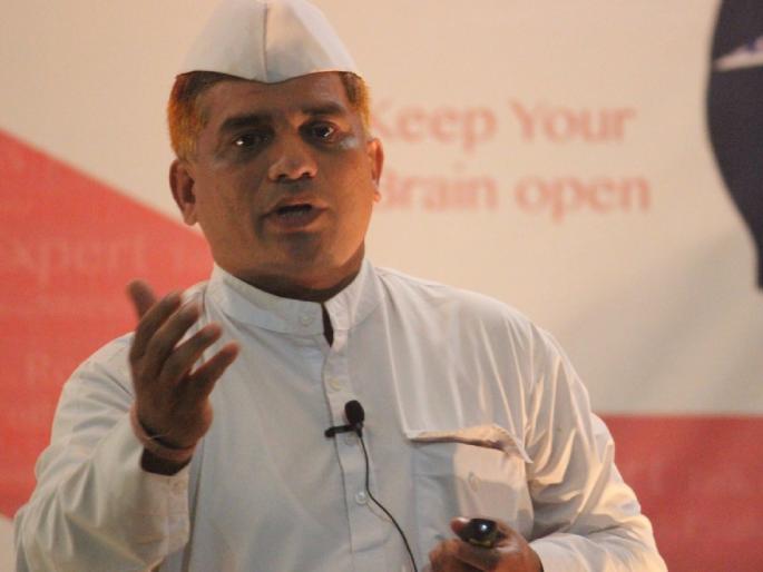 Mumbai Dabbewala Association president Subhash Talekar arrested in fraud case | फसवणूक प्रकरणी मुंबई डब्बेवाला संघटनेचे अध्यक्ष सुभाष तळेकर यांना अटक Mumbai Dabbewala Association president Subhash Talekar arrested in fraud case | फसवणूक प्रकरणी मुंबई डब्बेवाला संघटनेचे अध्यक्ष सुभाष तळेकर यांना अटक