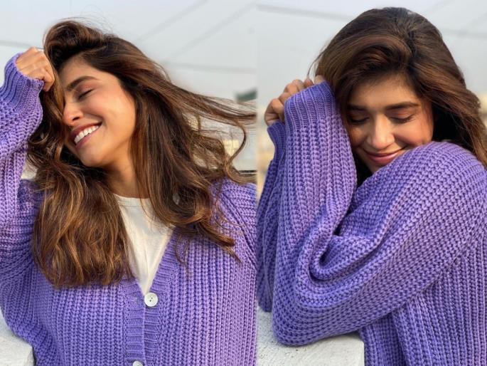 Actress sanskruti balgude's winter look goes viral | अभिनेत्री संस्कृती बालगुडेचा विंटर लूक व्हायरल, दिसली स्टायलिश अंदाजात Actress sanskruti balgude's winter look goes viral | अभिनेत्री संस्कृती बालगुडेचा विंटर लूक व्हायरल, दिसली स्टायलिश अंदाजात