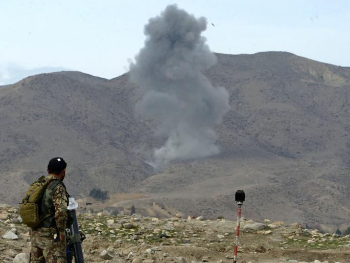 Now Afghanistan has carried out air strikes on Pakistani terrorists, killing many terrorists | आता या देशाने केली पाकिस्तानी दहशतवाद्यांवर एअरस्ट्राइक, अनेक दहशतवादी ठार Now Afghanistan has carried out air strikes on Pakistani terrorists, killing many terrorists | आता या देशाने केली पाकिस्तानी दहशतवाद्यांवर एअरस्ट्राइक, अनेक दहशतवादी ठार