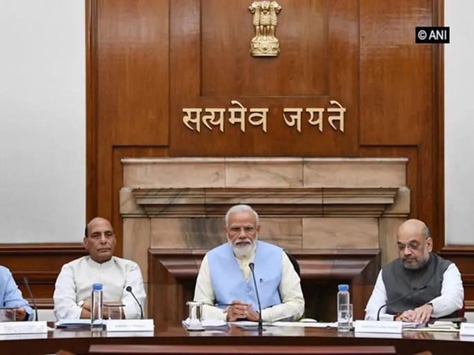 Corona vaccination: When will Narendra Modi and other ministers get vaccinated against corona, Rajnath Singh finally said | Corona vaccination: नरेंद्र मोदी आणि इतर मंत्री कधी घेणार कोरोनावरील लस, अखेर राजनाथ सिंह यांनी सांगितली वेळ Corona vaccination: When will Narendra Modi and other ministers get vaccinated against corona, Rajnath Singh finally said | Corona vaccination: नरेंद्र मोदी आणि इतर मंत्री कधी घेणार कोरोनावरील लस, अखेर राजनाथ सिंह यांनी सांगितली वेळ