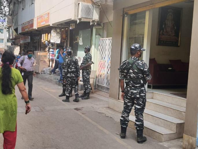 PMC Bank scam: ED raid in Vasai-Virar, raids on Viva Group offices | Breaking: PMC बँक घोटाळा प्रकरणी ईडीची धाड; आमदार हितेंद्र ठाकूरांचा विवा ग्रूप रडारवर PMC Bank scam: ED raid in Vasai-Virar, raids on Viva Group offices | Breaking: PMC बँक घोटाळा प्रकरणी ईडीची धाड; आमदार हितेंद्र ठाकूरांचा विवा ग्रूप रडारवर