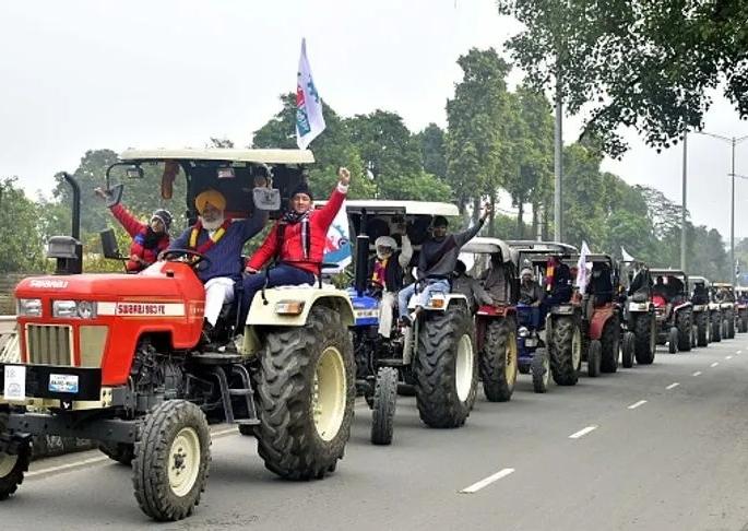 The 'Pak' conspiracy to disrupt the farmers' movement, 308 Twitter accounts were running from Pakistan | शेतकरी आंदोलनात गडबड करण्याचे ना’पाक’ कारस्थान, रचले असे षडयंत्र The 'Pak' conspiracy to disrupt the farmers' movement, 308 Twitter accounts were running from Pakistan | शेतकरी आंदोलनात गडबड करण्याचे ना’पाक’ कारस्थान, रचले असे षडयंत्र