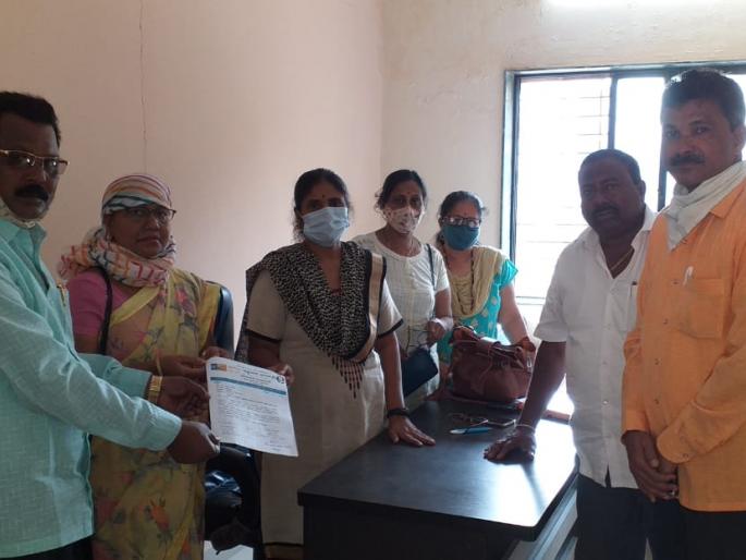 Give relief to poor needy pregnant women, start government maternity hospital in Ulhasnagar - Sheshrao Waghmare | गरीब गरजू गरोदर महिलांना दिलासा द्या, उल्हासनगरातील शासकीय प्रसूतिगृह सुरू करा - शेषराव वाघमारे Give relief to poor needy pregnant women, start government maternity hospital in Ulhasnagar - Sheshrao Waghmare | गरीब गरजू गरोदर महिलांना दिलासा द्या, उल्हासनगरातील शासकीय प्रसूतिगृह सुरू करा - शेषराव वाघमारे