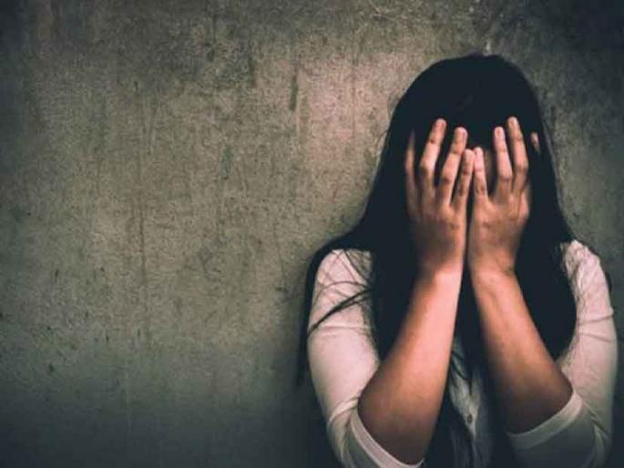 Crime Ahmedabad husband told his wife you have to live here like Draupadi | संतापजनक! "इथे राहायचं असेल तर तुला द्रौपदी होऊन राहावं लागेल"; पतीने दिली धमकी