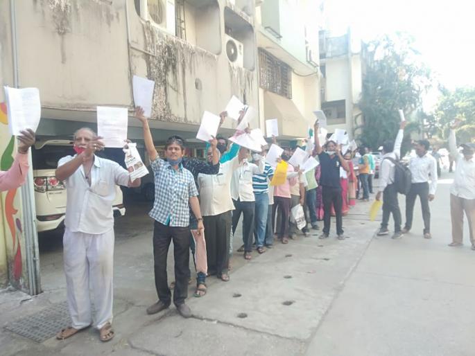 Notices issued in U-type road development case are incorrect in kalyan | यू टाईप रस्त्याच्या विकास प्रकरणी बजावलेल्या नोटिसा चुकीच्या Notices issued in U-type road development case are incorrect in kalyan | यू टाईप रस्त्याच्या विकास प्रकरणी बजावलेल्या नोटिसा चुकीच्या