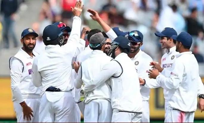 India VS England: Big blow to Indian team, Ravindra Jadeja ruled out of the entire Test series against England due to injury | India VS England : भारतीय संघाला मोठा धक्का, हुकमी एक्का दुखापतीमुळे इंग्लंडविरुद्धच्या संपूर्ण कसोटी मालिकेतून बाहेर