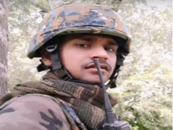 While performing service at Pathankaet, Saenari's son Sagar todkari died | पठाणकाेट येथे सेवा बजावताना साेनारीच्या सुपुत्राला वीरमरण While performing service at Pathankaet, Saenari's son Sagar todkari died | पठाणकाेट येथे सेवा बजावताना साेनारीच्या सुपुत्राला वीरमरण