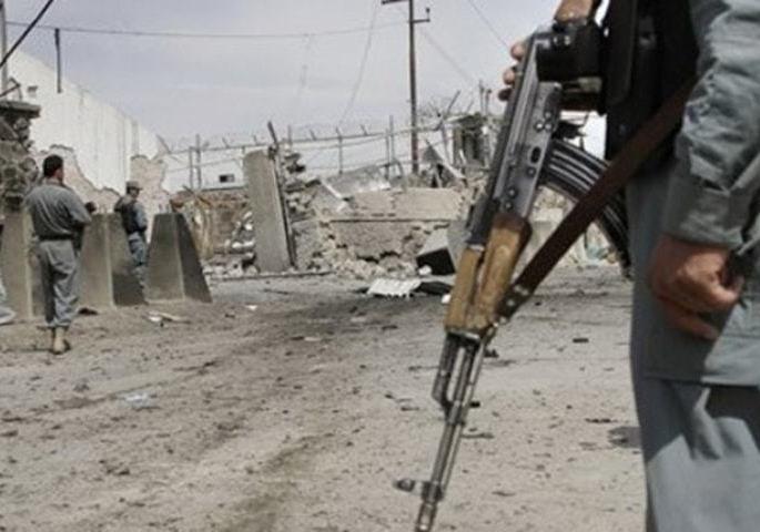 Bomb-making training kills 30 Taliban terrorists in bomb blast In Afghanistan | बॉम्ब बनवण्याचे प्रशिक्षण जीवावर बेतले, भीषण स्फोटात ३० दहशतवादी ठार झाले Bomb-making training kills 30 Taliban terrorists in bomb blast In Afghanistan | बॉम्ब बनवण्याचे प्रशिक्षण जीवावर बेतले, भीषण स्फोटात ३० दहशतवादी ठार झाले