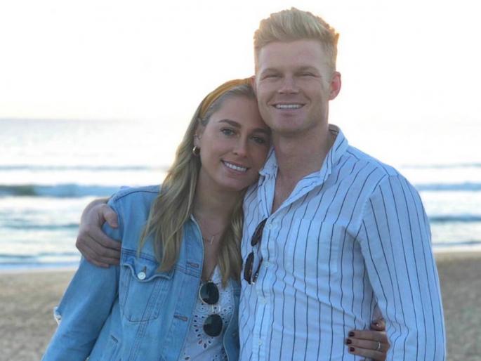 ICC reacts after Sam Billings reveals how his girlfriend trolled him after he went unsold in the IPL 2021 auction | IPL Auction 2021 : इंग्लंडच्या फलंदाजाला गर्लफ्रेंडनं केलं ट्रोल; लिलावात अनसोल्ड राहिल्यानंतर विचारला खोचक प्रश्न