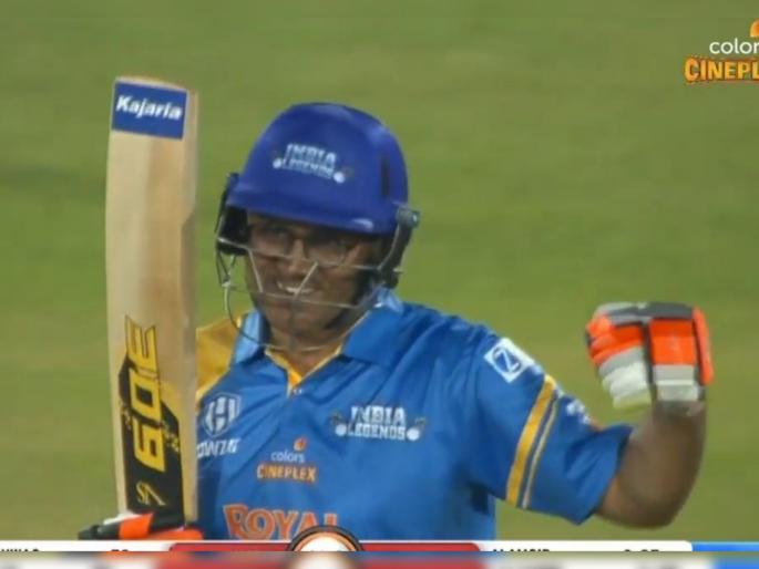 Road Safety World Series : Virender Sehwag smashed 80* runs from just 35 balls, India Legends beat Bangladesh Legends  | Road Safety World Series : वीरेंद्र सेहवागची आतषबाजी, 15 चेंडूंत 70 धावा; सचिन तेंडुलकरसह 10.1 षटकांत जिंकला सामना
