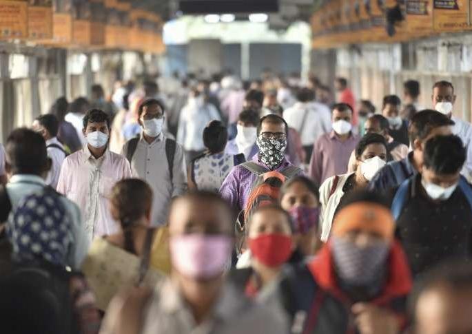 coronavirus: Coronavirus situation critical in the Maharashtra, possibility of lockdown in some places, fears health minister Rajesh Tope | coronavirus: राज्यातील कोरोनाची परिस्थिती गंभीर, काही ठिकाणी लॉकडाऊनची शक्यता, आरोग्यमंत्र्यांनी व्यक्त केली भीती coronavirus: Coronavirus situation critical in the Maharashtra, possibility of lockdown in some places, fears health minister Rajesh Tope | coronavirus: राज्यातील कोरोनाची परिस्थिती गंभीर, काही ठिकाणी लॉकडाऊनची शक्यता, आरोग्यमंत्र्यांनी व्यक्त केली भीती