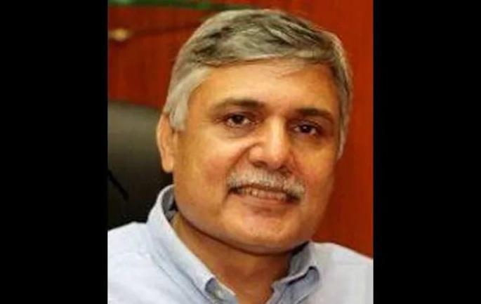 Thackeray government in a new dilemma; I was always treated unjustice, IPS Sanjay Pandey upset over the transfer | Sachin Vaze : ठाकरे सरकार नव्या पेचात; माझ्यावर नेहमी अन्याय झाला, IPS संजय पांडे बदलीवर नाराज  Thackeray government in a new dilemma; I was always treated unjustice, IPS Sanjay Pandey upset over the transfer | Sachin Vaze : ठाकरे सरकार नव्या पेचात; माझ्यावर नेहमी अन्याय झाला, IPS संजय पांडे बदलीवर नाराज