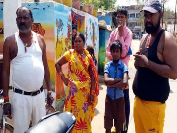 20 pigs kept for daughter's wedding stolen; Filed a case at the police station | मुलीच्या लग्नात द्यायला ठेवलेल्या २० डुक्करांची झाली चोरी; पोलीस ठाण्यात गुन्हा दाखल 20 pigs kept for daughter's wedding stolen; Filed a case at the police station | मुलीच्या लग्नात द्यायला ठेवलेल्या २० डुक्करांची झाली चोरी; पोलीस ठाण्यात गुन्हा दाखल