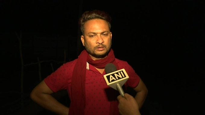 The Naxals called the journalist and told him about the one jawan is in their custody. | नक्षलवाद्यांचा पत्रकाराला फोन, ताब्यात असलेल्या जवानाबाबत म्हणाले... The Naxals called the journalist and told him about the one jawan is in their custody. | नक्षलवाद्यांचा पत्रकाराला फोन, ताब्यात असलेल्या जवानाबाबत म्हणाले...