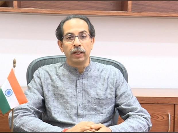 coronavirus: "Industries should co-operate with state government to set up oxygen supply, testing and vaccination centers", CM appeals to Industrialist | coronavirus: "ऑक्सिजन पुरवठा, चाचणी आणि लसीकरण केंद्रे उभारण्यासाठी उद्योगांनी राज्य सरकारला सहकार्य करावे", मुख्यमंत्र्यांचे आवाहन coronavirus: "Industries should co-operate with state government to set up oxygen supply, testing and vaccination centers", CM appeals to Industrialist | coronavirus: "ऑक्सिजन पुरवठा, चाचणी आणि लसीकरण केंद्रे उभारण्यासाठी उद्योगांनी राज्य सरकारला सहकार्य करावे", मुख्यमंत्र्यांचे आवाहन