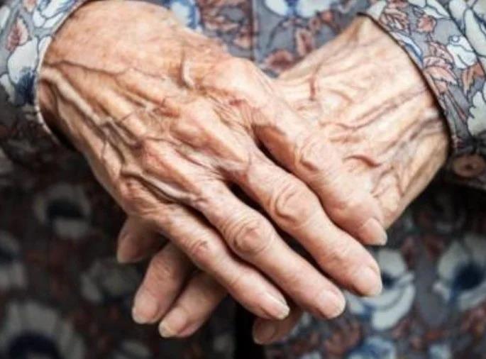 Shameful incident! 70-year-old woman raped; Misbehavior revealed due to ill health | लाजिरवाणी घटना! ७० वर्षीय महिलेवर बलात्कार; तब्येत बिघडल्याने दुष्कर्म आले उघडकीस  Shameful incident! 70-year-old woman raped; Misbehavior revealed due to ill health | लाजिरवाणी घटना! ७० वर्षीय महिलेवर बलात्कार; तब्येत बिघडल्याने दुष्कर्म आले उघडकीस