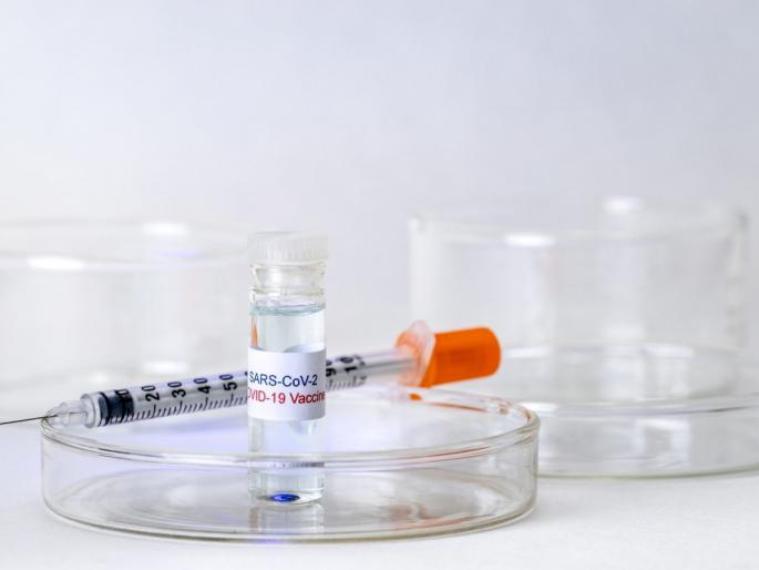 Corona vaccine: The fight against corona will get stronger, Serum will test Covovax in the third phase from May 15 | Corona vaccine : कोरोनाविरोधातील लढाईला अजून बळ मिळणार, सिरम १५ मेपासून Covovax ची तिसऱ्या टप्प्यातील चाचणी करणार Corona vaccine: The fight against corona will get stronger, Serum will test Covovax in the third phase from May 15 | Corona vaccine : कोरोनाविरोधातील लढाईला अजून बळ मिळणार, सिरम १५ मेपासून Covovax ची तिसऱ्या टप्प्यातील चाचणी करणार