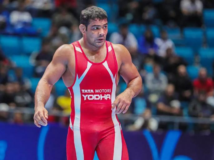 Wrester dies after brawl outside Delhi stadium, Sushil Kumar's role under scanner | मोठी बातमी : ऑलिम्पिक पदक विजेता कुस्तीपटू सुशील कुमारवर खुनाचा आरोप, दिल्ली पोलिसांच्या रडारवर! Wrester dies after brawl outside Delhi stadium, Sushil Kumar's role under scanner | मोठी बातमी : ऑलिम्पिक पदक विजेता कुस्तीपटू सुशील कुमारवर खुनाचा आरोप, दिल्ली पोलिसांच्या रडारवर!