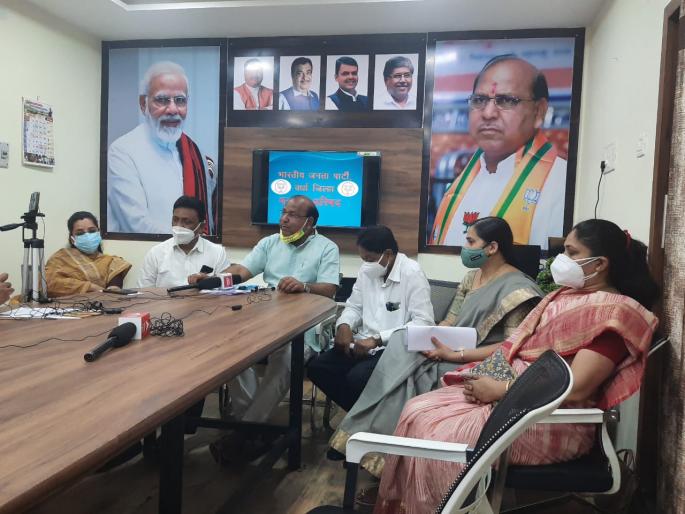 A press conference was held for the arrest of the MLA; Filed a case against BJP MP Ramdas Tadas | आमदाराच्या अटकेसाठी पत्रकार परिषद घेणं भोवलं; भाजपा खा. रामदास तडस यांच्याविरोधात गुन्हा दाखल A press conference was held for the arrest of the MLA; Filed a case against BJP MP Ramdas Tadas | आमदाराच्या अटकेसाठी पत्रकार परिषद घेणं भोवलं; भाजपा खा. रामदास तडस यांच्याविरोधात गुन्हा दाखल