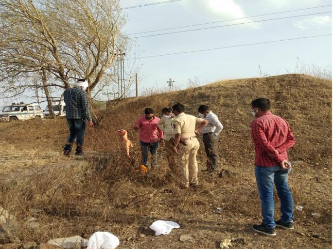 Shocking! 42-year-old man murdered in Jalna | धक्कादायक ! जालन्यात ४२ वर्षीय व्यक्तीचा दिवसाढवळ्या खून Shocking! 42-year-old man murdered in Jalna | धक्कादायक ! जालन्यात ४२ वर्षीय व्यक्तीचा दिवसाढवळ्या खून