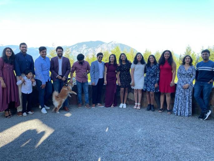 young couple in the US, online presence of the family in neral | ...अन् भारतातला विवाह झाला अमेरिकेत, कुटुंबाची ऑनलाईन उपस्थिती young couple in the US, online presence of the family in neral | ...अन् भारतातला विवाह झाला अमेरिकेत, कुटुंबाची ऑनलाईन उपस्थिती