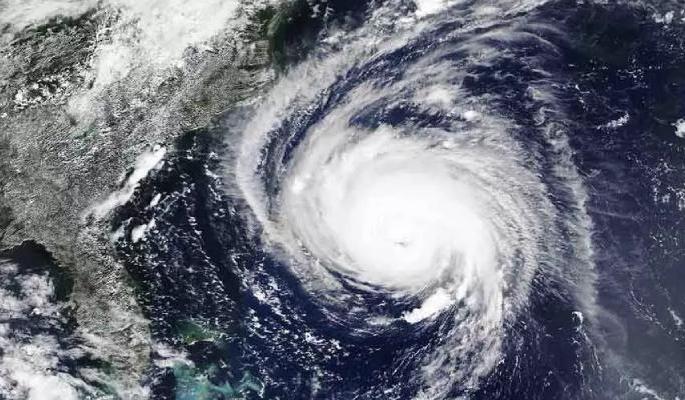 cyclone yaas will be more active today | चक्रीवादळ ‘यास’ आज होणार अधिक सक्रिय cyclone yaas will be more active today | चक्रीवादळ ‘यास’ आज होणार अधिक सक्रिय