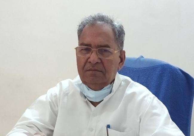 At the age of 73, the MLA passed the MA examination | वयाच्या ७३ व्या वर्षी आमदार उत्तीर्ण झाले एमएची परीक्षा At the age of 73, the MLA passed the MA examination | वयाच्या ७३ व्या वर्षी आमदार उत्तीर्ण झाले एमएची परीक्षा