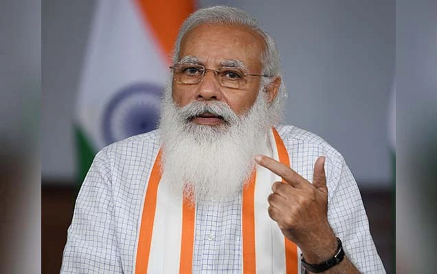 Corona vaccination: Narendra Modi's maths saved crores of rupees of government! | Corona vaccination: नरेंद्र मोदींच्या गणिताने वाचवले कोट्यवधी रुपये!