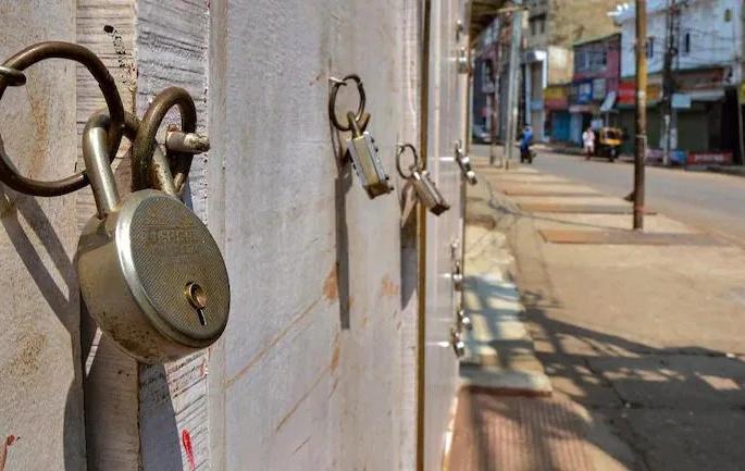 Coronavirus: That post rumor about opening all shops in Sangli | Coronavirus: सांगलीतील सर्वच दुकाने उघडण्याबाबतची ती पोस्ट अफवा