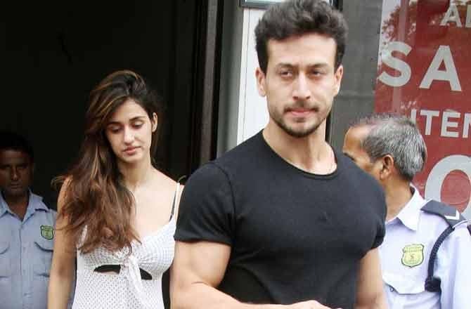 An FIR has been registered against Tiger Shroff & Disha Patani for violating COVID-19 restrictions | कोरोना निर्बंधांचा भंग करणे भोवले, टायगर श्रॉफ आणि दिशा पटानीविरोधात गुन्हा दाखल 