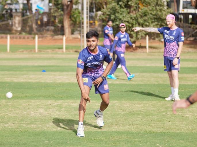 India Tour to Sri Lanka : chetan sakaria named in team india squad for sri lanka tour lost father & brother in 5 months | India Tour to Sri Lanka : 5 महिन्यांत झाले वडील व भावाचे निधन; संकटावर मात करत चेतन सकारियाची टीम इंडियात एन्ट्री